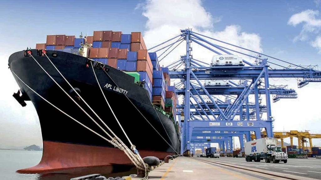 خدمات واردات و صادرات کالا